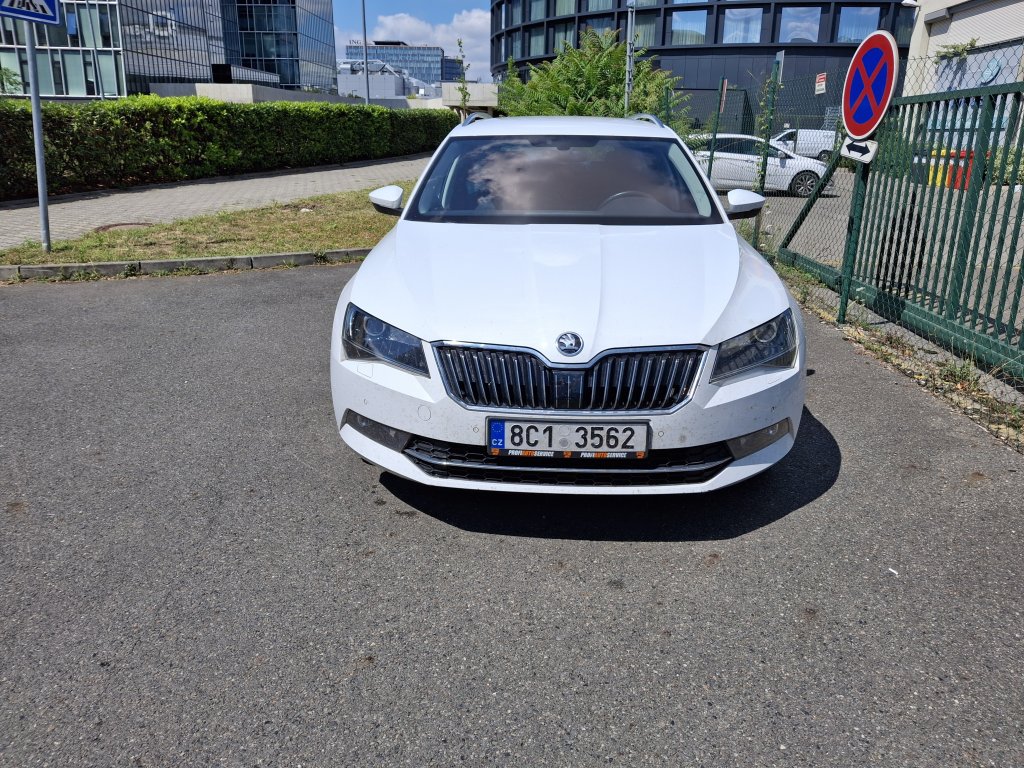 Škoda Superb COMBI 2,0 TDI