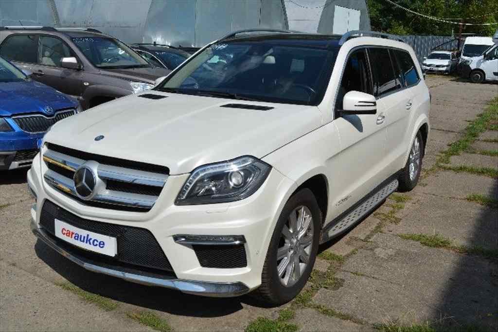 Mercedes-Benz GL 350 BLUETEC 4-MATIC