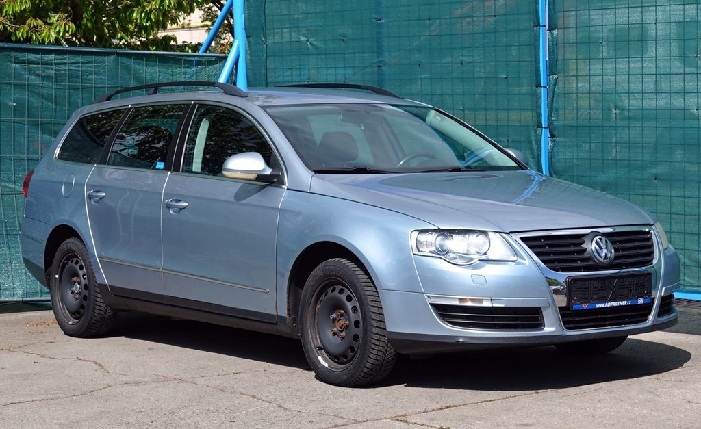 VOLKSWAGEN PASSAT 2.0 TDI/103 kW