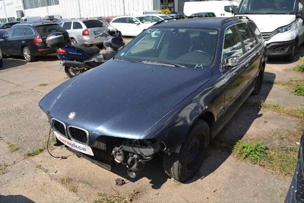 BMW Řada 5 525 D TOURING AT