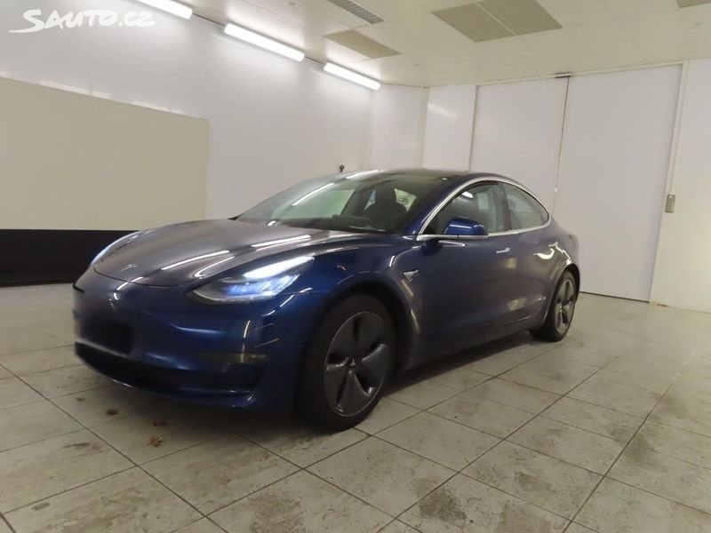 TESLA Model EL