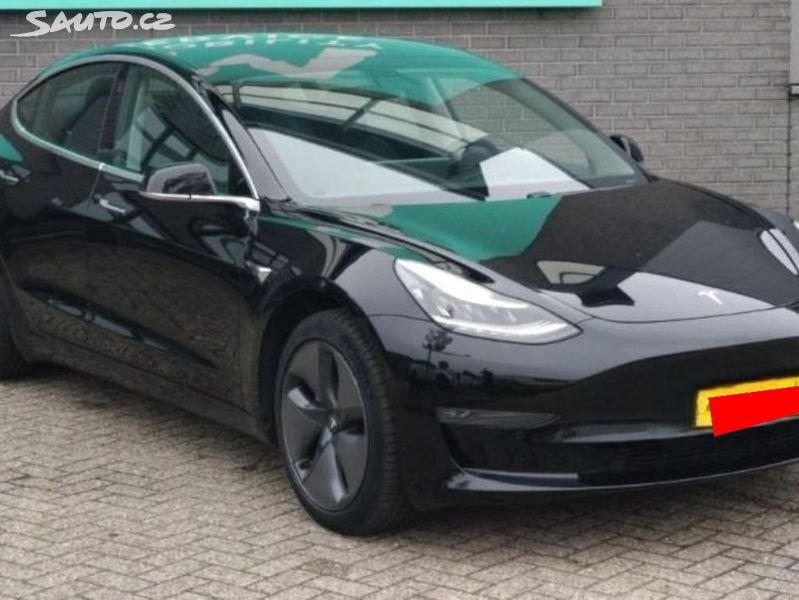 TESLA Model EL