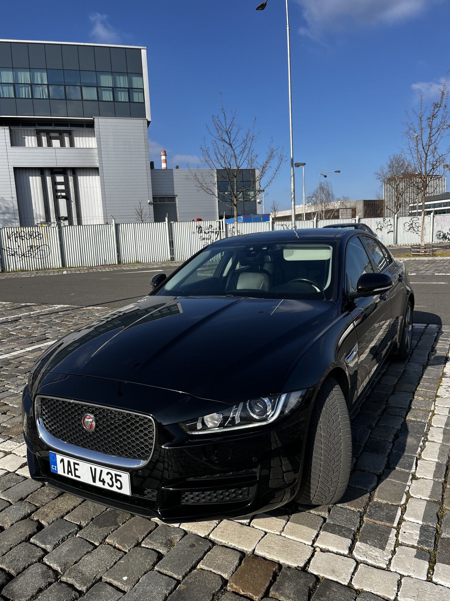 JAGUAR XE 2.0D AWD