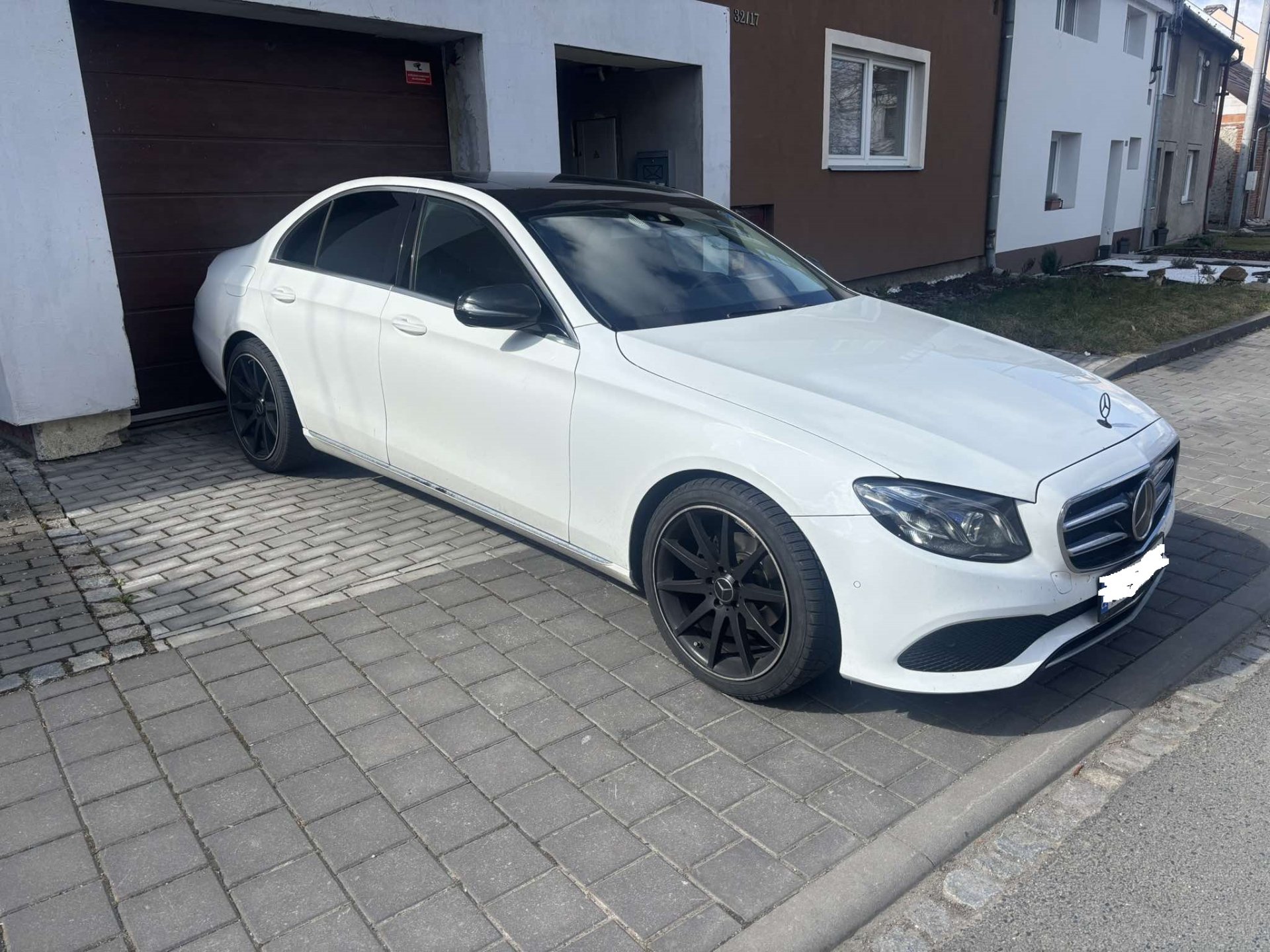 MERCEDES-BENZ Třídy 220D