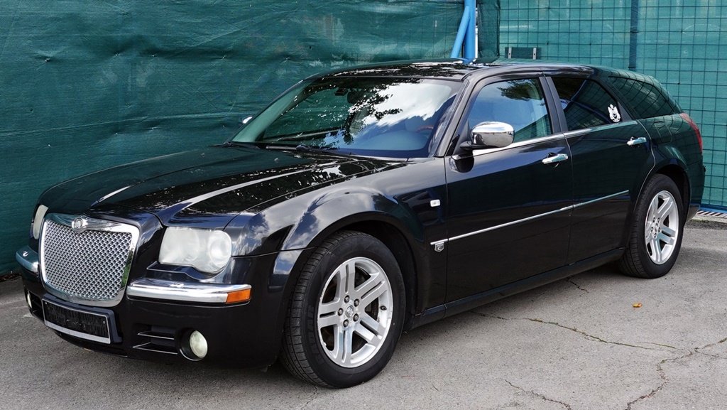 CHRYSLER 300C COMBI 3,0 CRD/155 kW