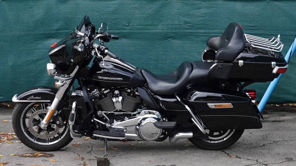 HARLEY-DAVIDSON FLHTK Electra Glide Ultra Limited 1745/67 kW – depozit PRAHA