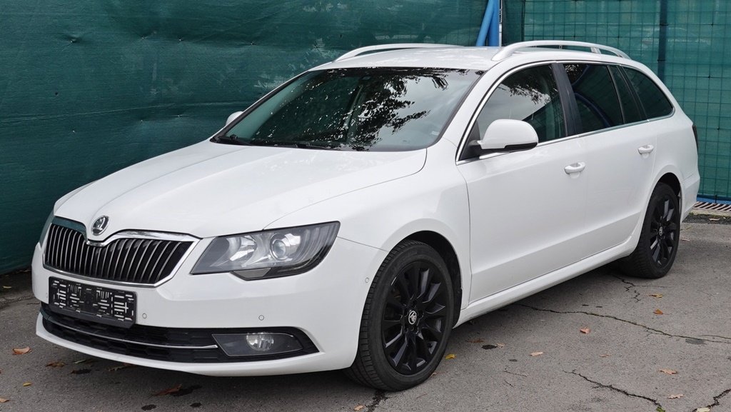 ŠKODA SUPERB II COMBI 2,0 TDi/125 kW