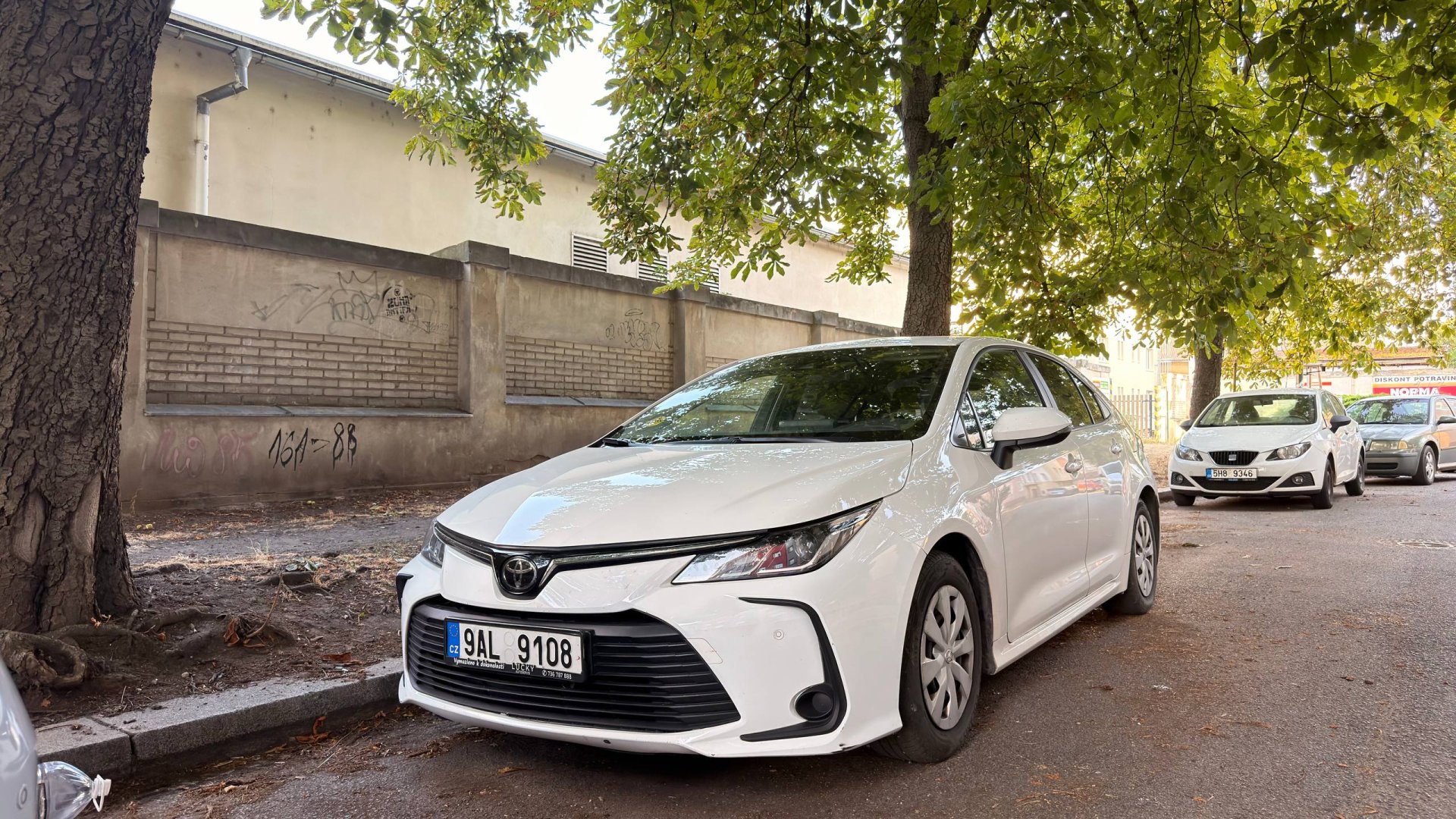 TOYOTA COROLLA
