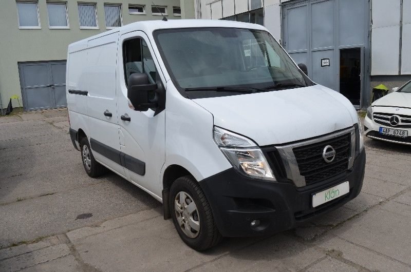 NISSAN INTERSTAR